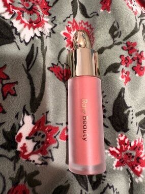 Rare beauty Worth  liquid Blush